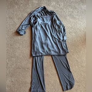 Chicos size 1 3 piece set gray